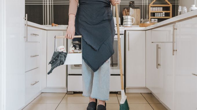 Jak na rychlý a cenově příznivý úklid domácnosti?