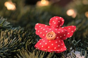 Kreativní a levné nápady na výrobu vánočních ozdob doma