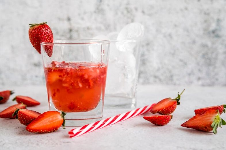 jahodov&aacute; limon&aacute;da