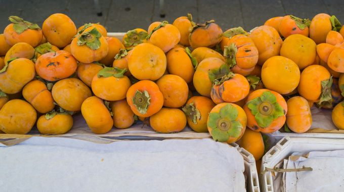 Jak se jí kaki přezdívané Diovo ovoce?