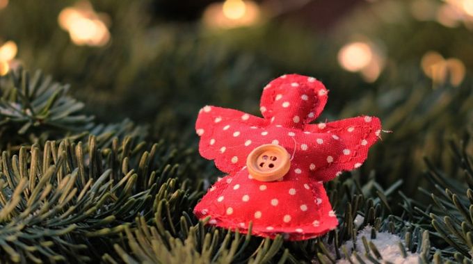 Kreativní a levné nápady na výrobu vánočních ozdob doma